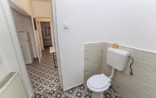 Apartament 4 camere renovat, central, ideal rezidențial sau activitate business - Poză 19