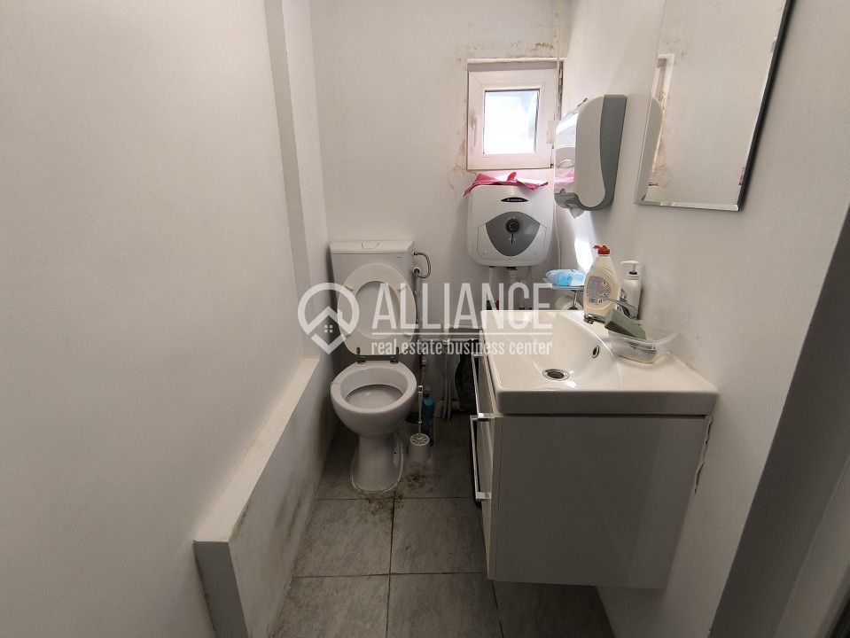 BRATIANU 2 COCOSI(COD03) - Casa si curte cu utilitati incluse ! - Poză 9