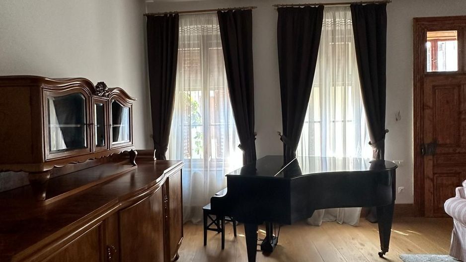 Casa saseasca CRISTIAN,amenajata LUX,pt turism,piscina,curte - Poză 18