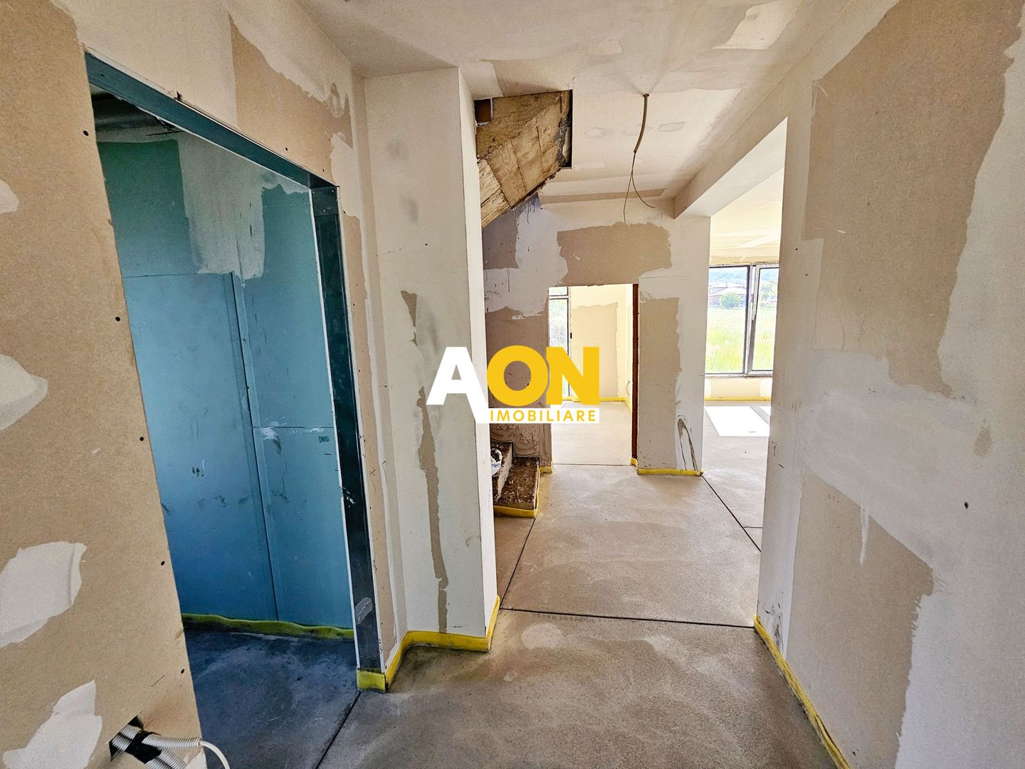 Casa noua, 4 camere, 700 mp teren, toate utilitatile, Micesti - Poză 4