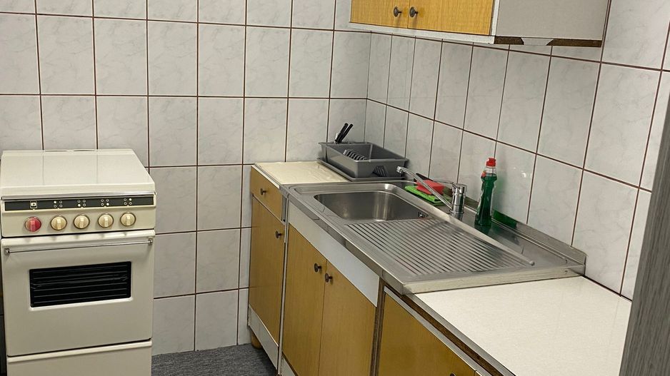 Apartament mobilat si utilat I Balcon mare I zona Sagului - Poză 6