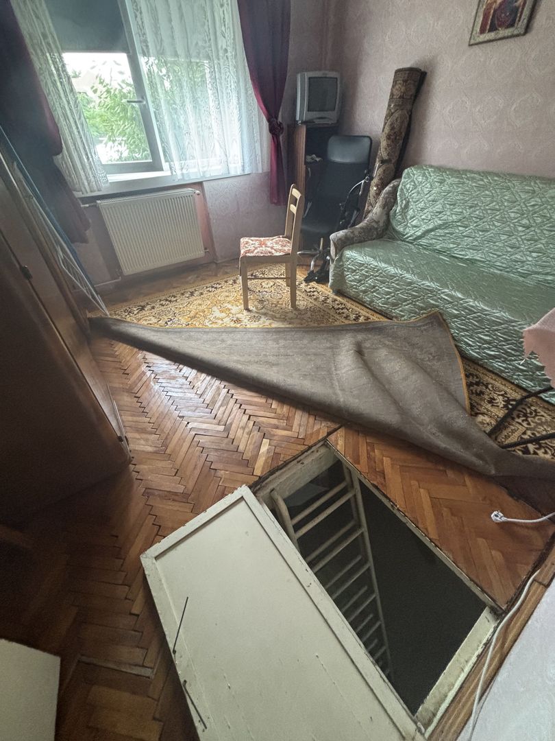Decomandat la parter in Girocului - Poză 5