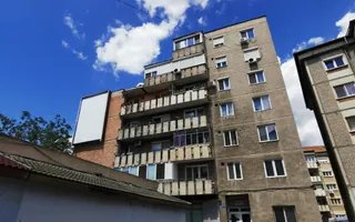 De închiriat apartament cu 4 camere, Bd. Decebal - Poză 13