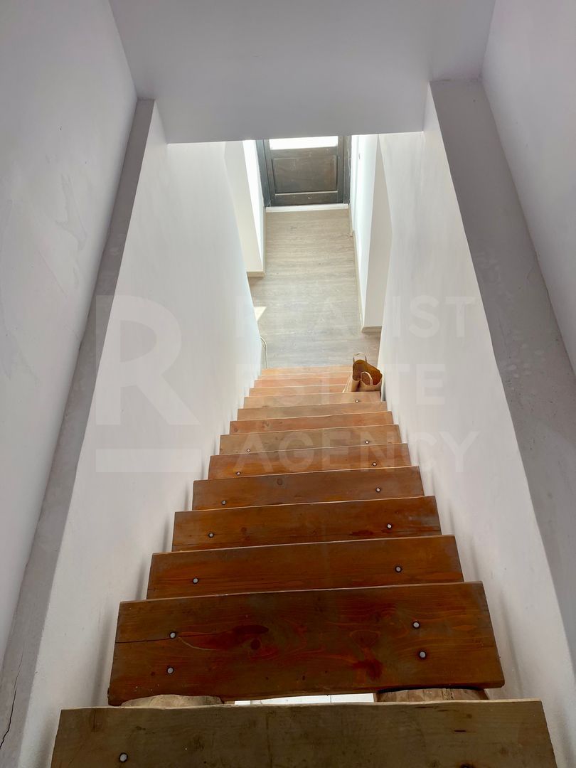 De vânzare – Clădire impresionantă, 11 camere, 9 dormitoare, Păcurari - Poză 29