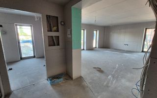 Apartament cu 5 camere 150.11 mp + curte proprie 241,17 mp - Green Lake - Poză 5