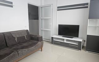 Spre Chirie - apartament 3 camere , etaj 1 in Vila - Poză 1