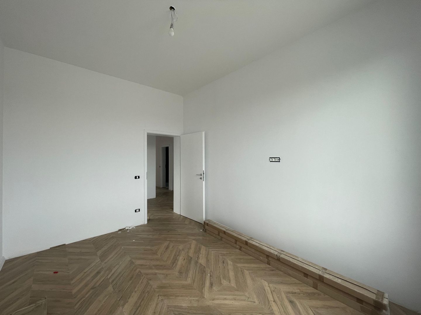 Duplex modern - despartit prin dressing - 4 camere |Urseni| - Poză 7