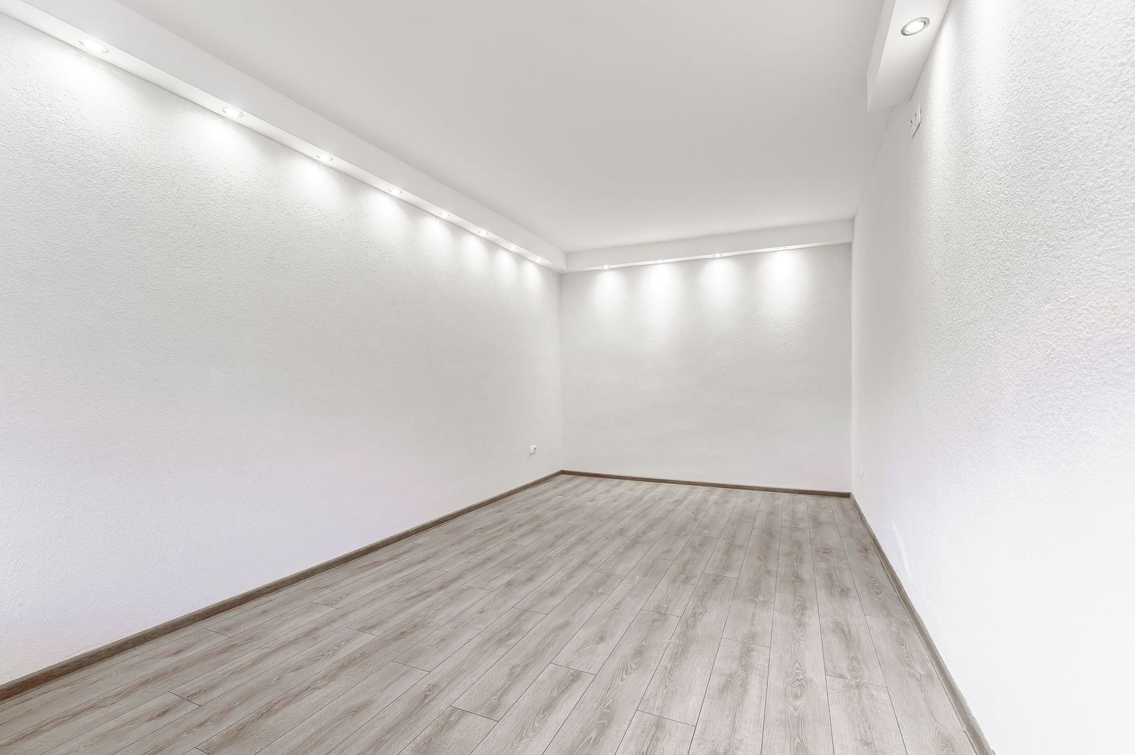 Apartament 2 camere str.Abatorului REZERVAT - Poză 5