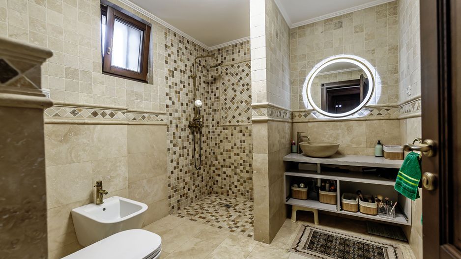 Vilă complet amenajată LUX, ideală pentru o familie cu stil - Poză 18