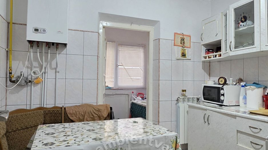 Apartament cu 3 camere, etaj 4, VASLUI - zona CARTIER; - Poză 6