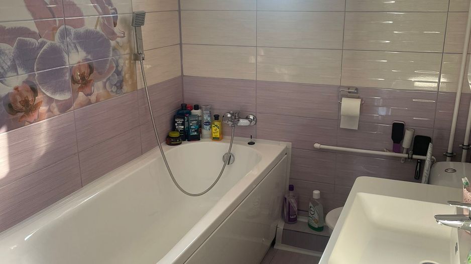 Casa tip duplex in Berceni finisata si mobilata langa Primarie - Poză 18