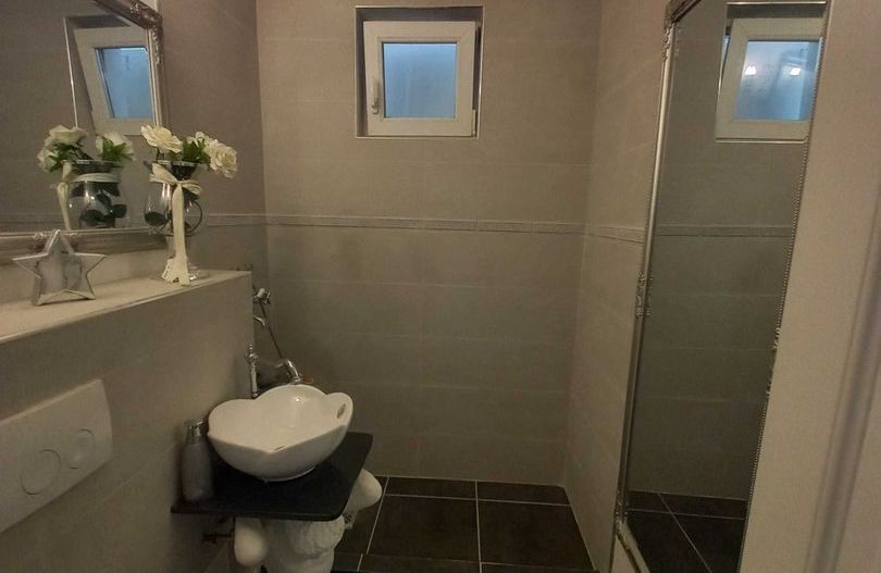 De vânzare un apartament de lux, situat în zona Tudor - Poză 6