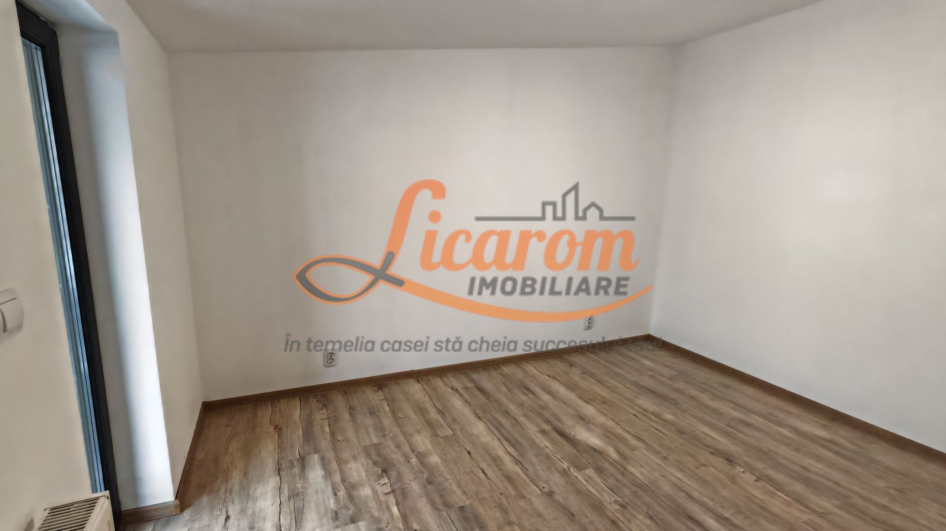 Apartament tip Casa 4 camere strada Carpatilor,totul nou. - Poză 15