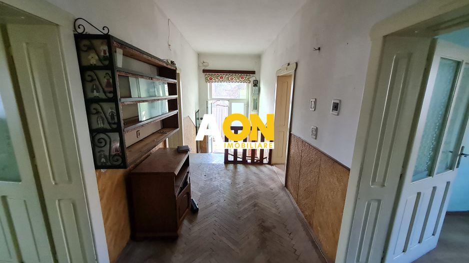 Casa 3 Camere + Demisol, Teren 287 mp, Zona Cetate - Poză 4