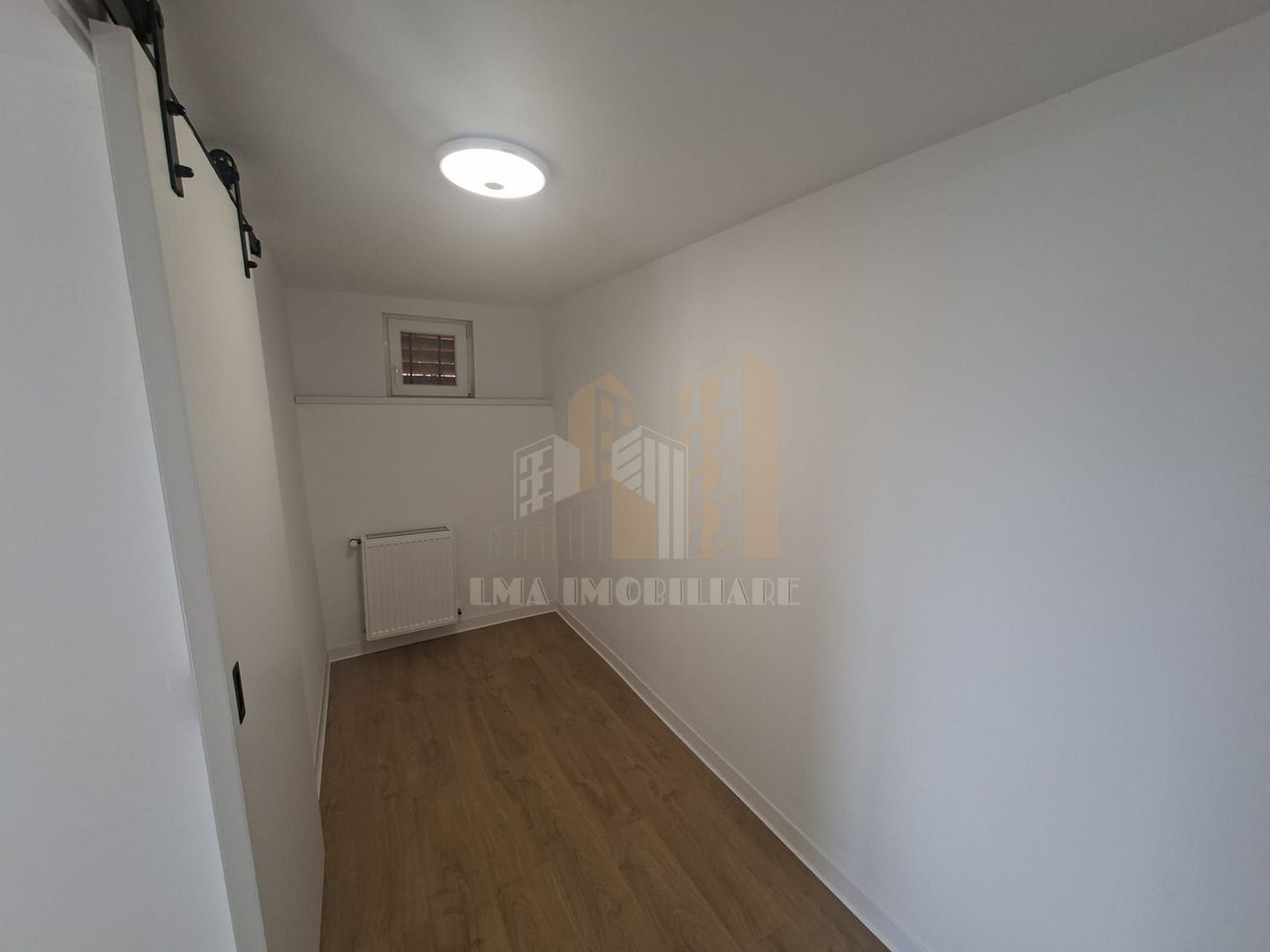 Apartament 2 camere semidecomandat Brasovul vechi - Poză 17