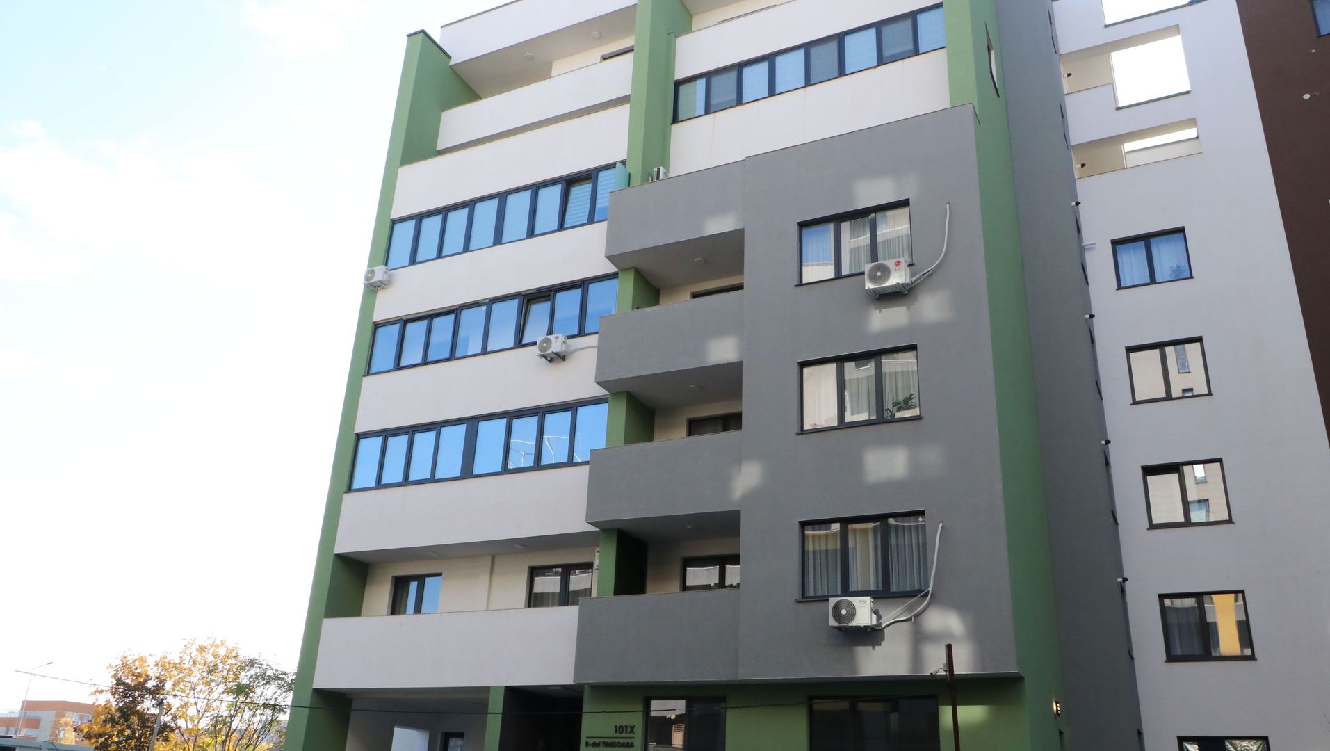 3 CAMERE LA PARTER CU CURTE PROPRIE DE 57MP,  2 BAI, POZITIE PE SUD, COMISION 0% - Poză 39