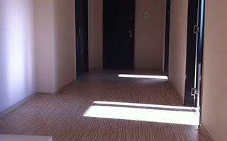 APARTAMENT CU 4 DORMITOARE LA VANZARE ZONA BASARABIA - Poză 3