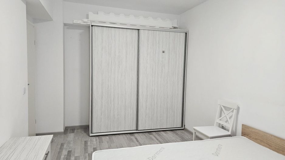 Coresi -Bloc Maurer M9, etajul 1, mobilat, parcare - Poză 15