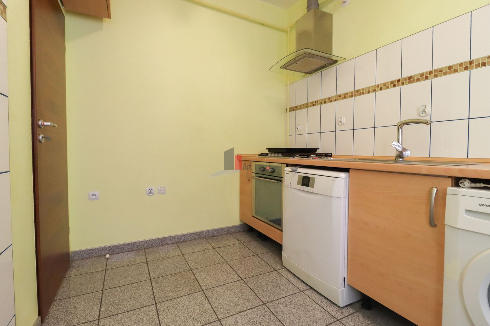 Spatiul "AVANOA", in vila CONSOLIDATA, 3-4 camere, FARA MENTENANTA - Poză 15