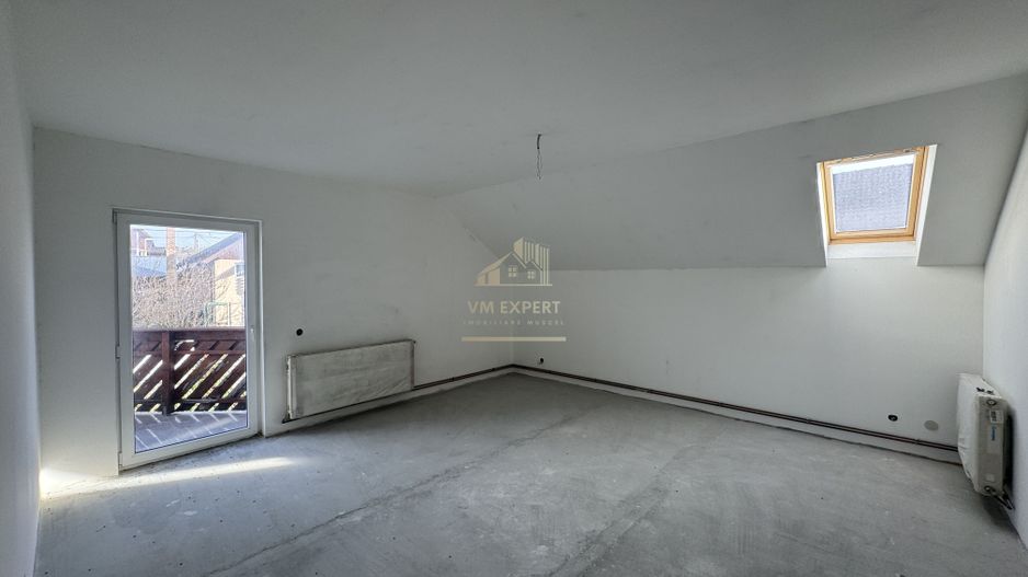 VILA 5 CAMERE,TEREN 560 MP, CAMPULUNG, ARGES - Poză 11