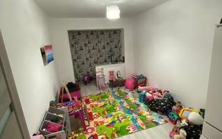 Vând apartament cu 3 camere Mobilat/Utilat in zona Km 4-5 - Poză 7