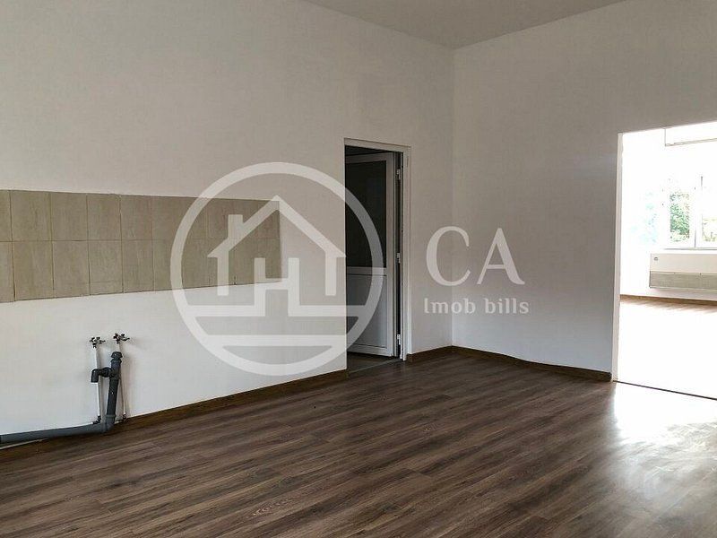 Spatiu comercial cu 7 camere de inchiriat in zona Iosia Nord, Oradea - Poză 7