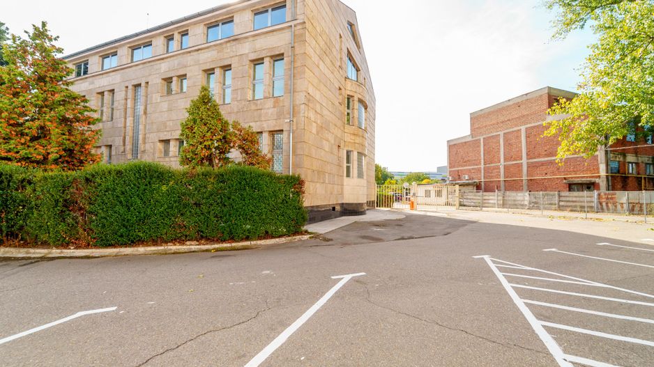 Spațiu pentru sediu firmă în clădire de birouri. - Poză 8