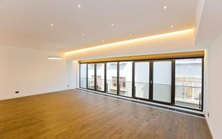 CLADIRE SPECTACULOASA IN DOMENII - Poză 6