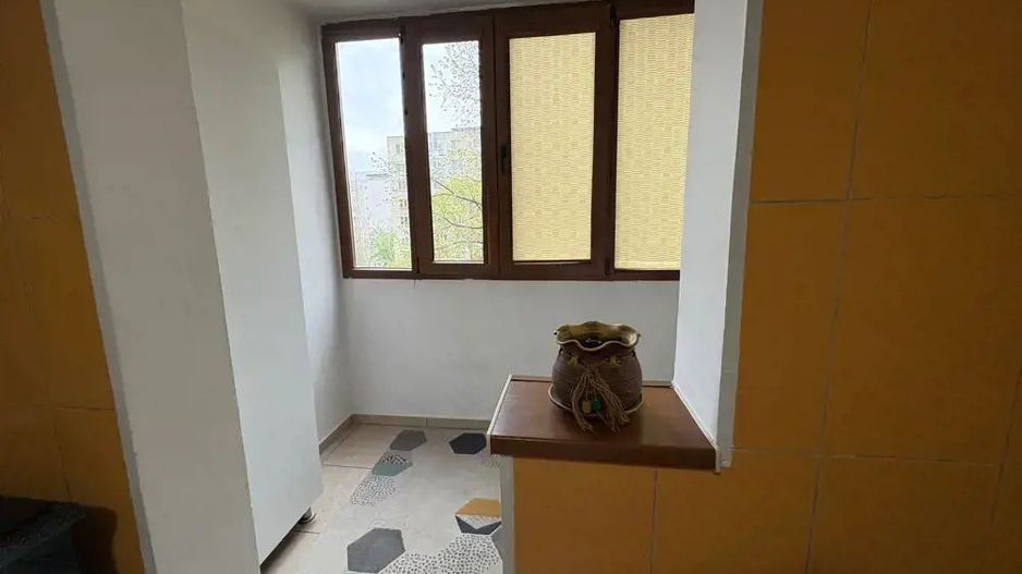 Apartament Crângași 3 camere de vânzare - Poză 2