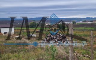 TEREN INTRAVILAN DE VANZARE IN CUT - Poză 4