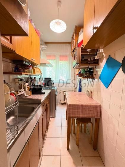 Apartament cu 3 camere zona Circumvalatiunii etaj 1 - Poză 3
