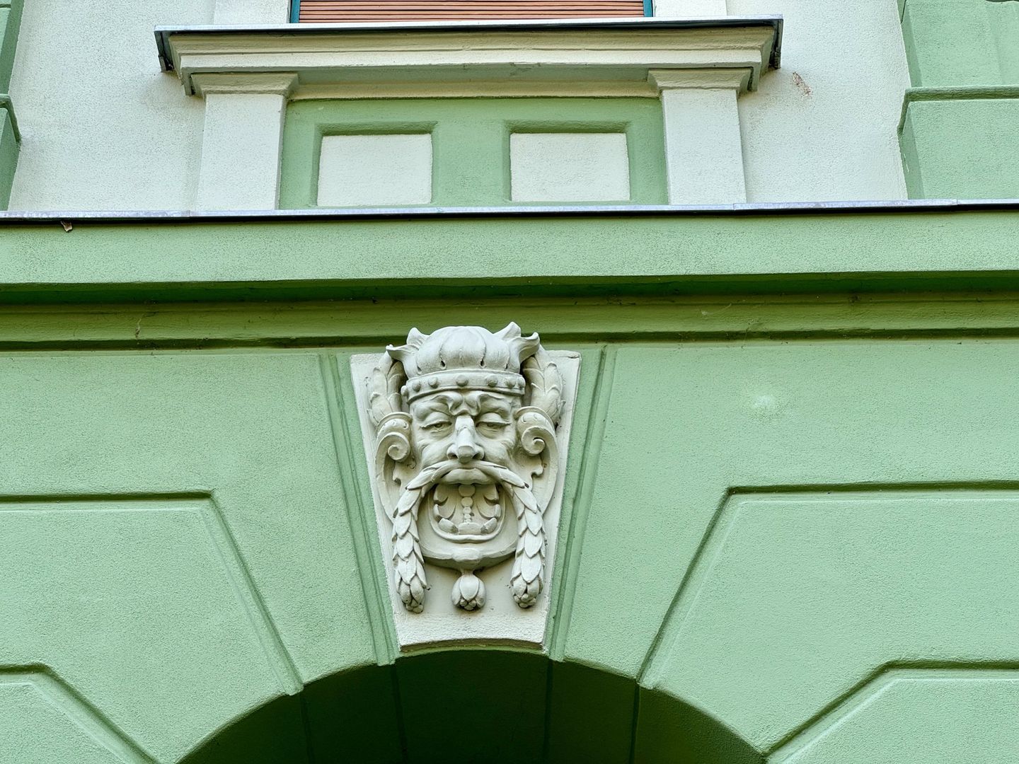 Apartament in clădire istorică P-ta Plevnei cu vedere parc - Poză 17