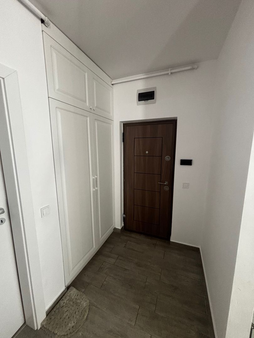 De Închiriat - Apartament 2 Camere Cetate - Poză 1