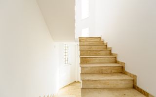 Clădire comercială în zona Grădiște. - Poză 9