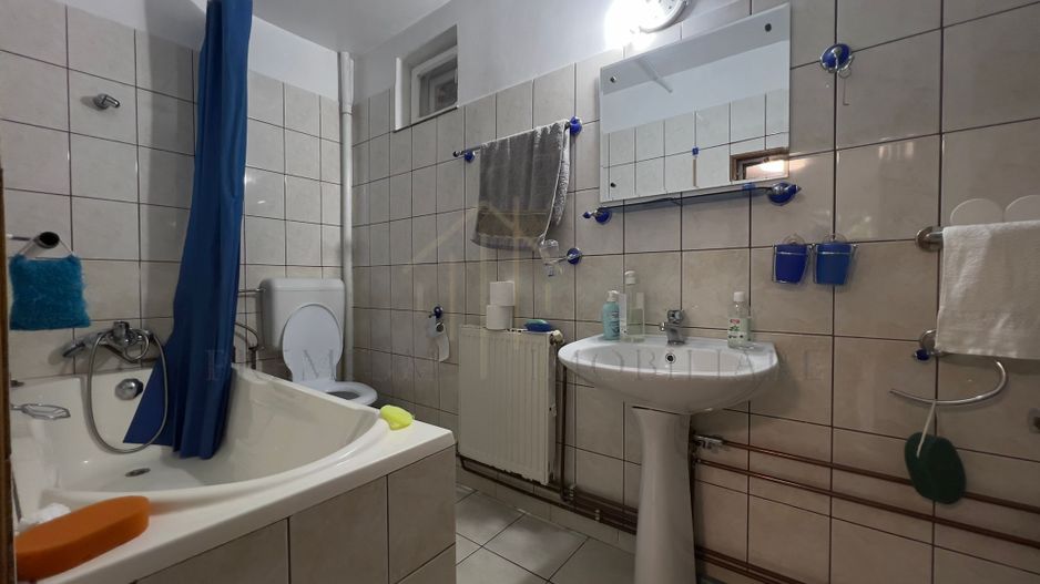 Casă de vânzare în Sat Catolic - Poză 9