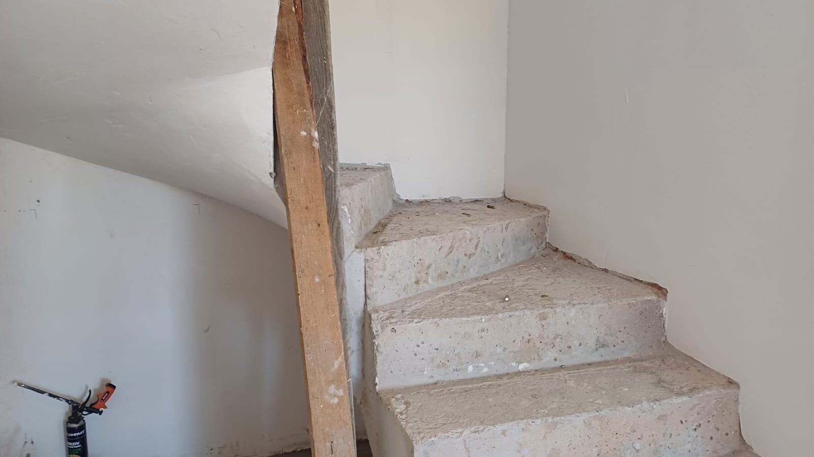 Casă individuală - Corunca-1200 mp teren - Poză 12