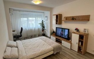 Apartament la  mansarda mobilat  si utilat in zona Buziasului - Poză 1