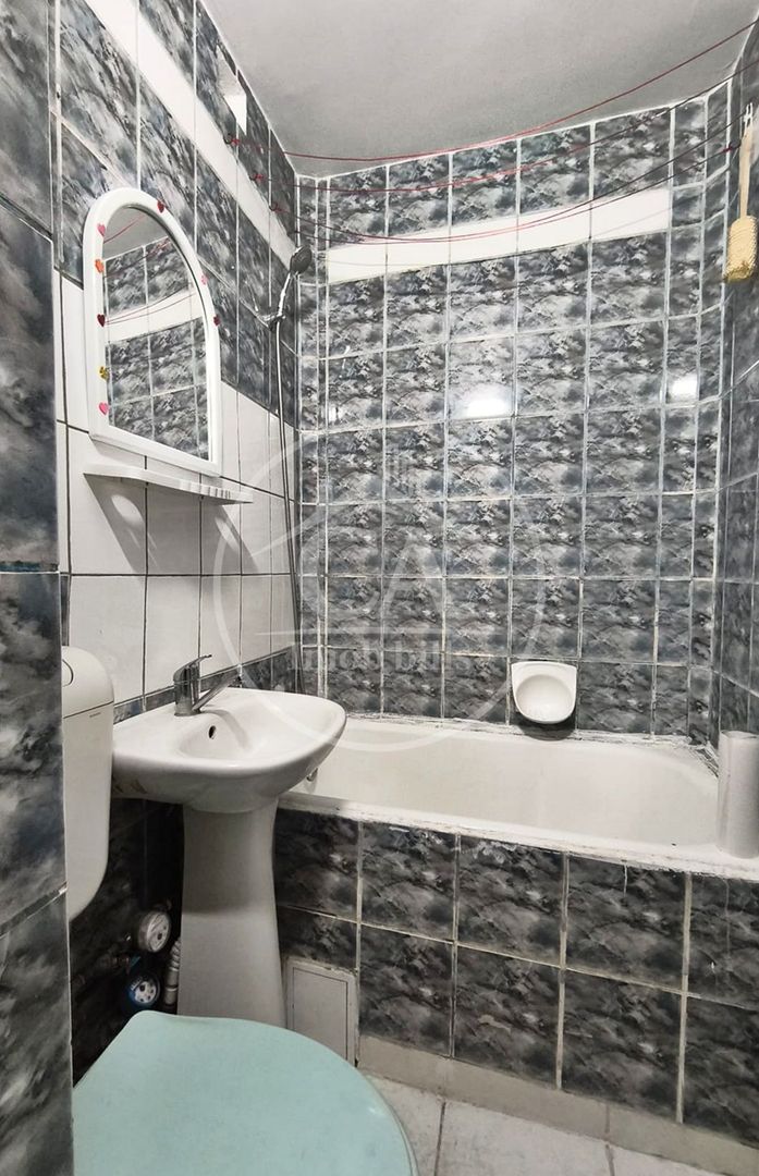 Apartament de vânzare cu 1 camere în zona Rogerius, Oradea - Poză 7