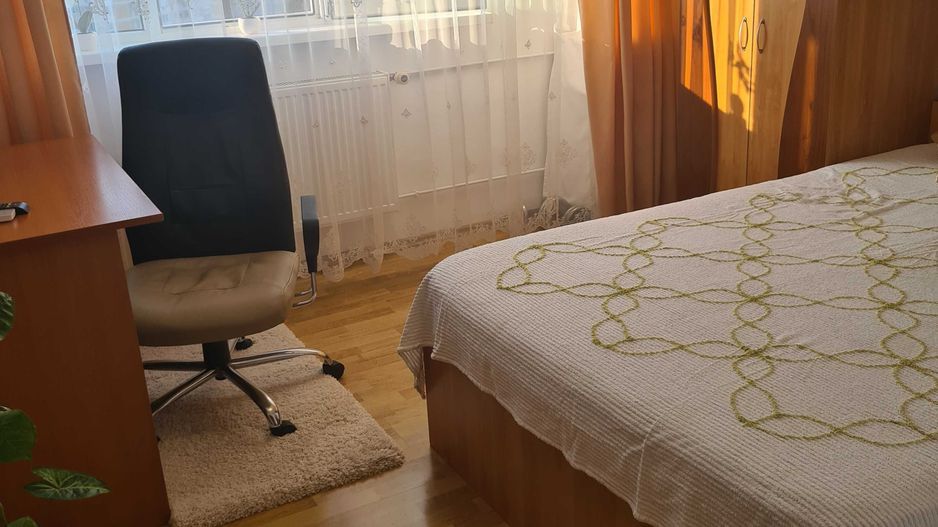 Vanzare Apartament 2 camere, 55 mp, loc de parcare, balcon închis – Sector 5 - Poză 2
