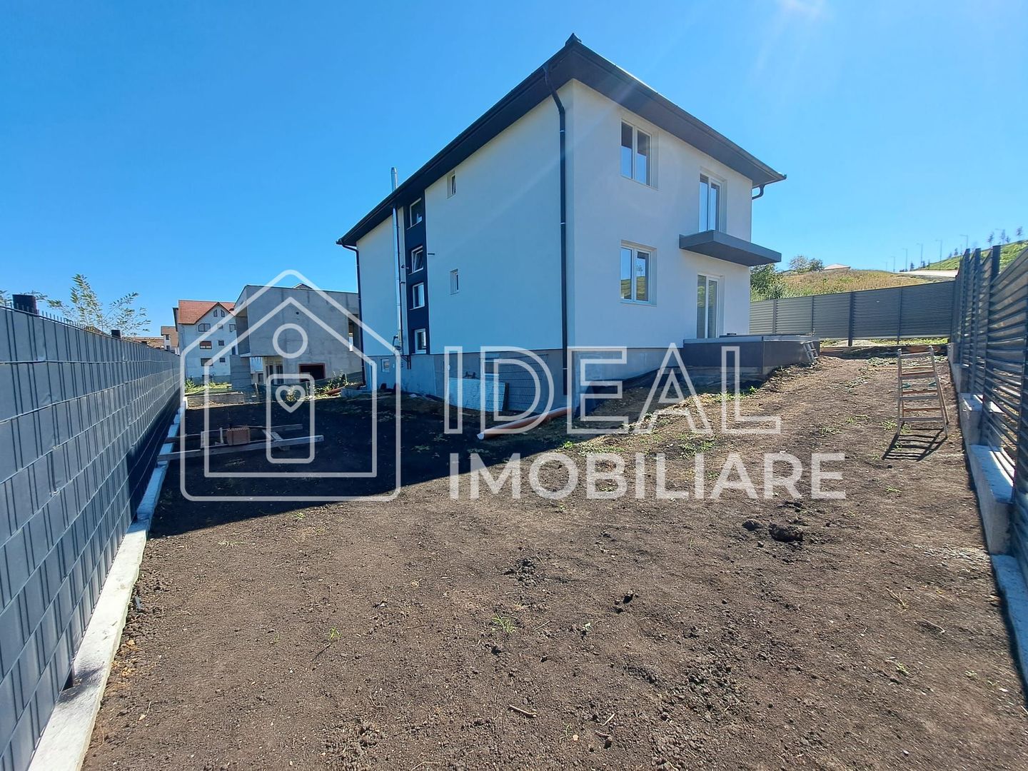 Casa Individuala LA CHEIE cu 250 mp utili, zona Strand - Poză 5