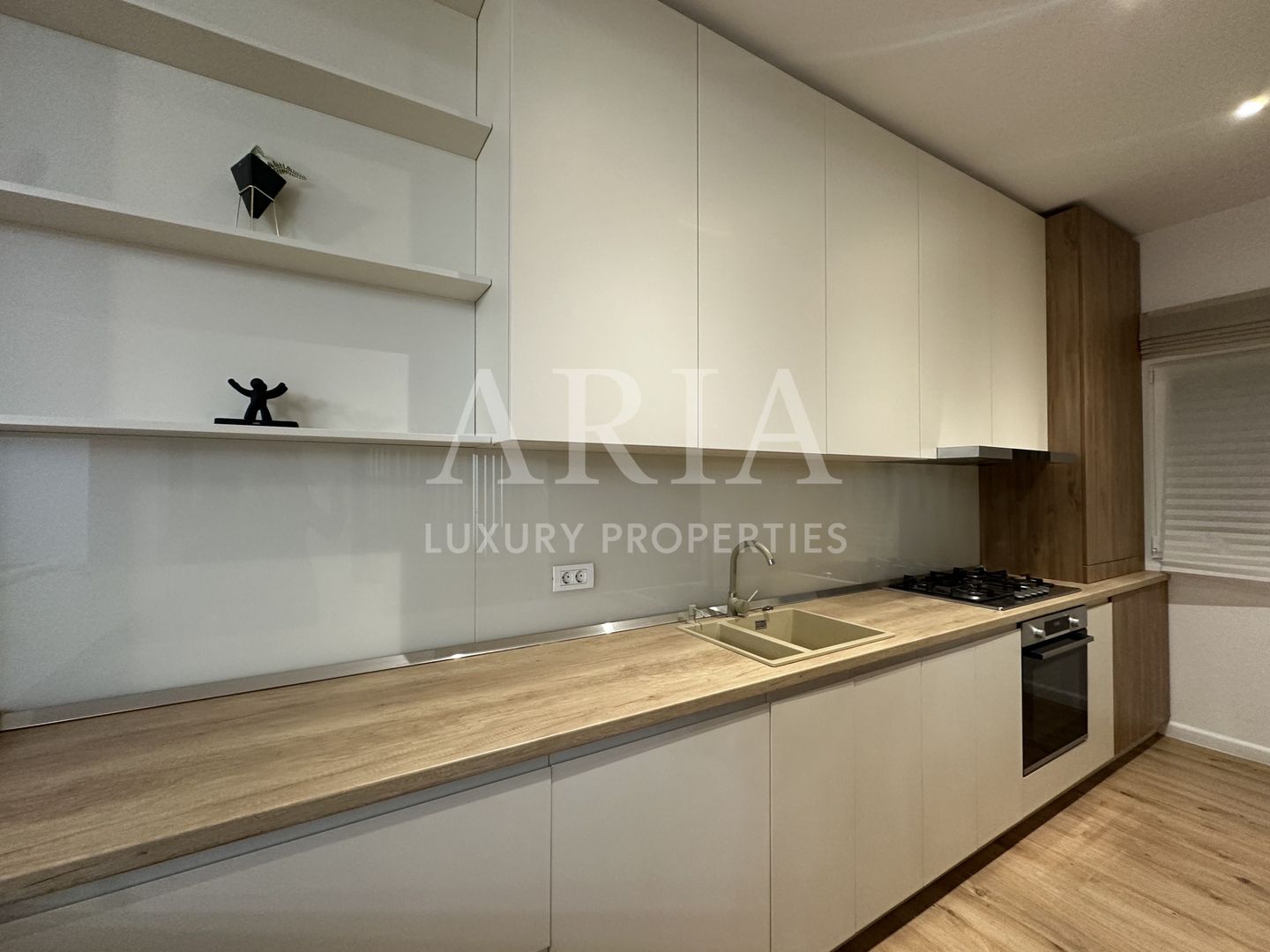 AMERICAN VILLAGE - MODERN VILLA - 5 ROOMS - FULLY FURNISHED - GATED COMMUNITY - Poză 4