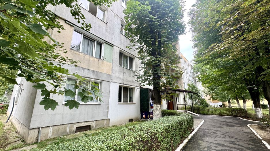 Garsoniera mobilata+camera la demisol, zona Tractorul, comision 0 - Poză 9