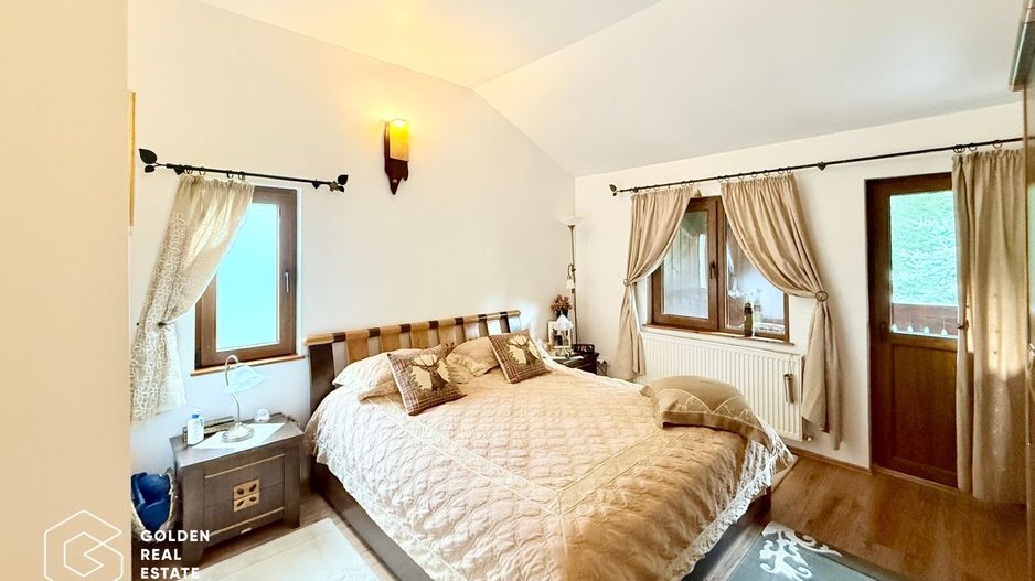 Vila de exceptie in Sinaia, mobilata, utilata, cu vedere superba - Poză 15