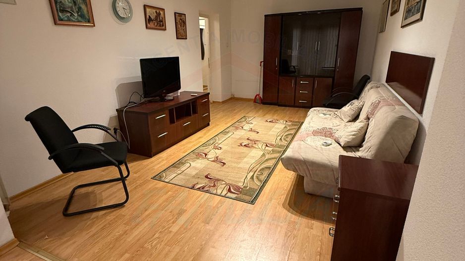 🏡 Apartament 3 camere – Mazepa | Etaj 1 | 450 Euro/luna - Poză 1