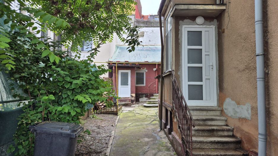Casa 180 mp - parcul Carol - str. Lamaitei - Poză 14