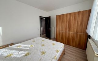 Apartament decomandat / etaj intermediar / Zona Florilor - Poză 2