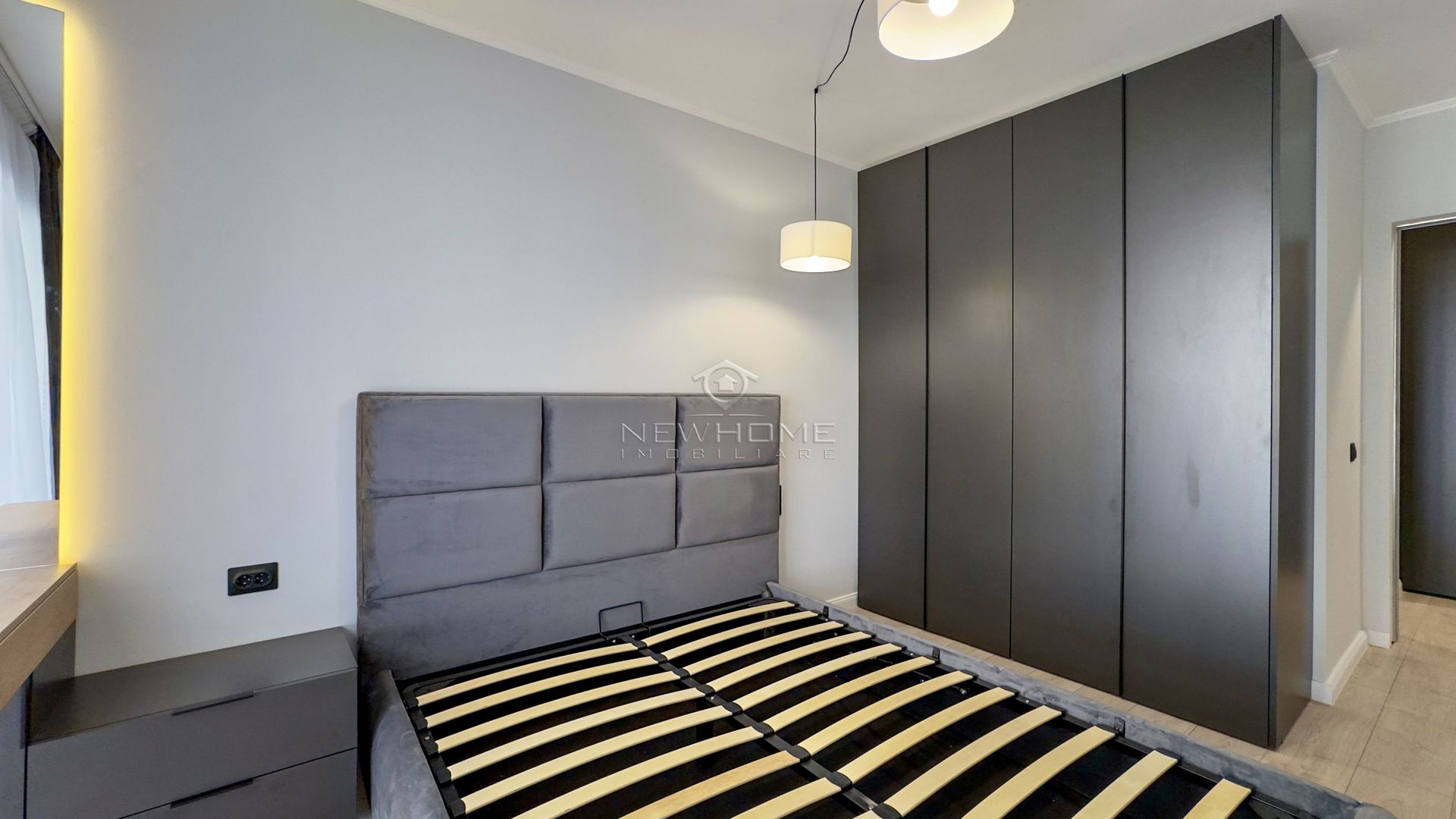 Apartament cu 2 camere, zona Str Eroilor - Poză 13