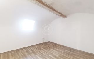 Spatiu comercial de vanzare la curte comuna Ultracentral, Oradea - Poză 5