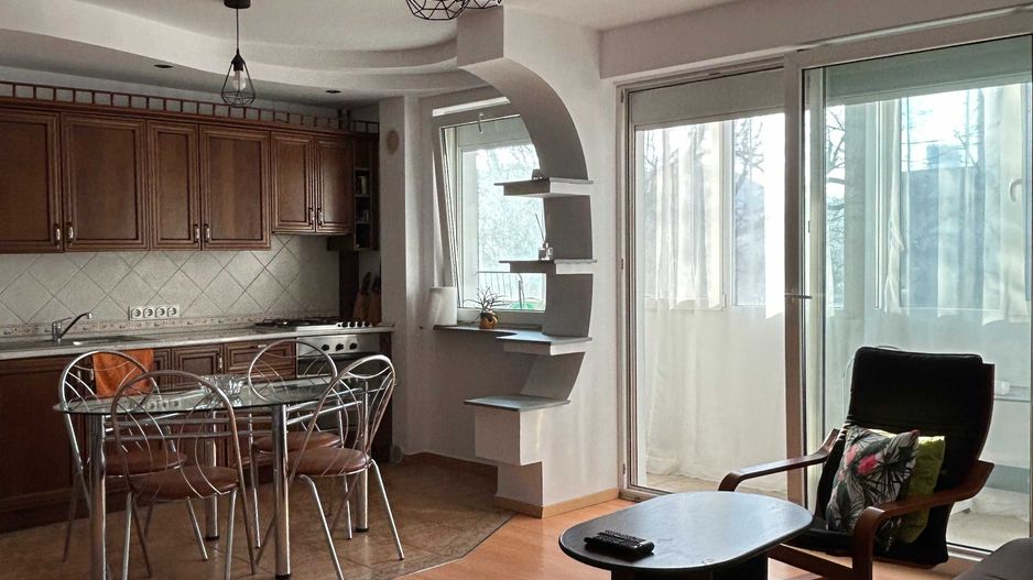 Apartament 2 camere renovat la intrarea în Cișmigiu / bloc reabilitat - Poză 1