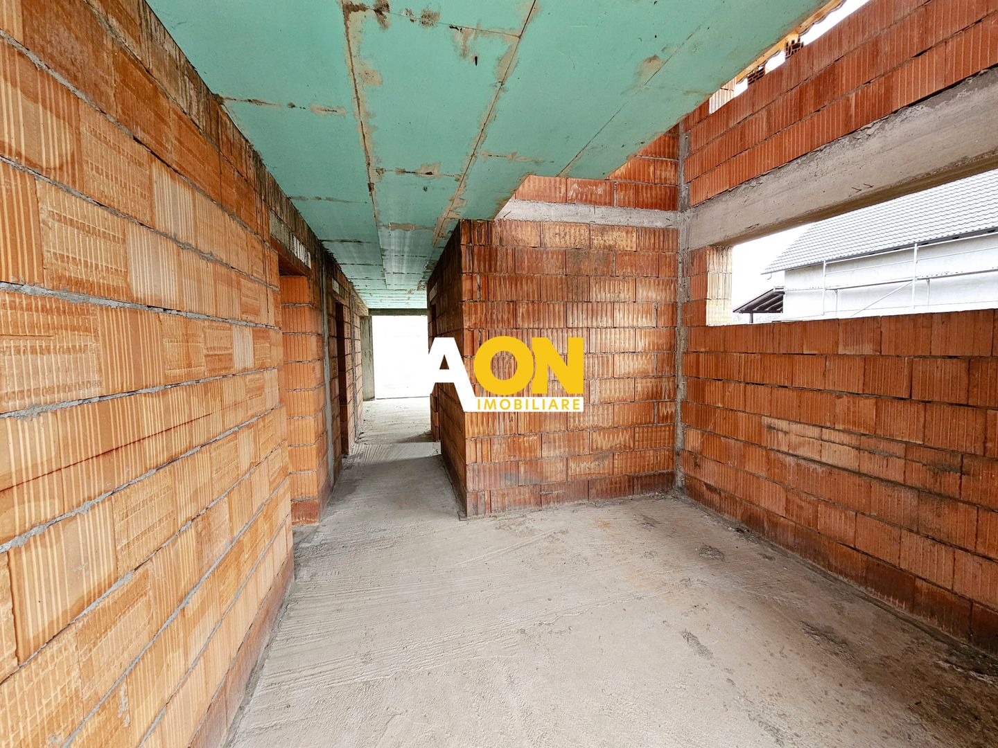 OFERTA! Casa la rosu, P+1, 300 mp teren, cu utilitati, Lancram - Poză 4